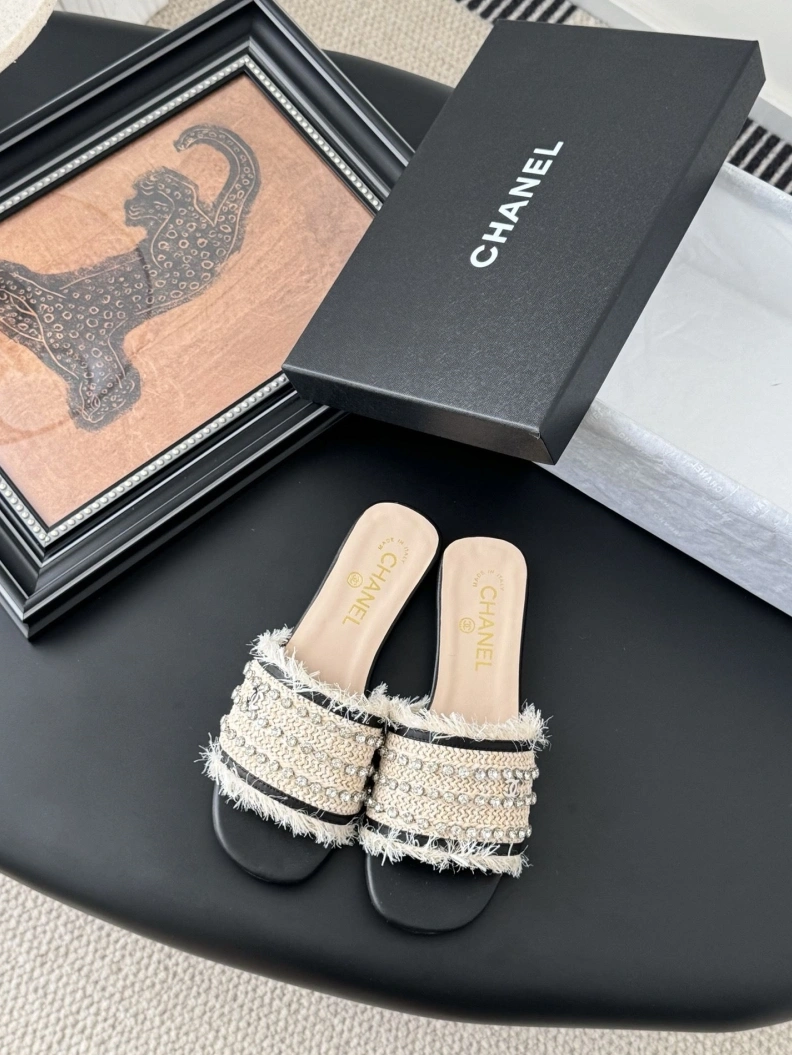 Chxnxl Slippers Trendsetting 121825