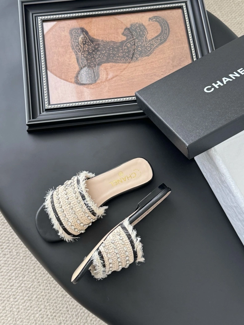 Chxnxl Slippers Trendsetting 121825