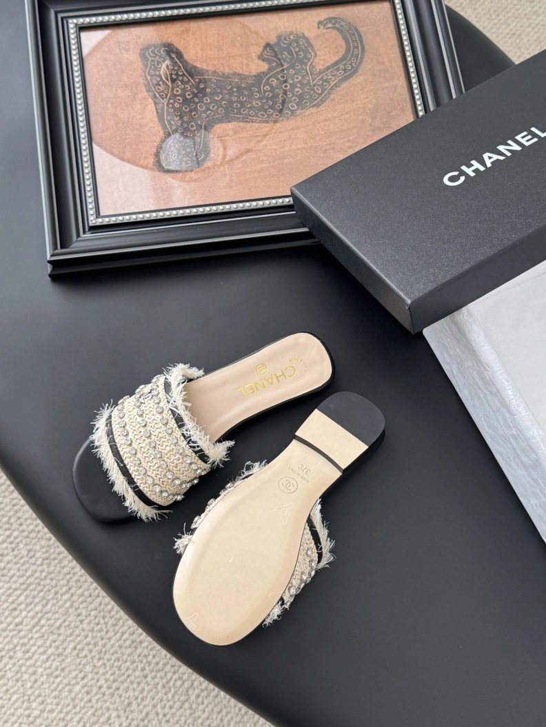 Chxnxl Slippers Trendsetting 121825