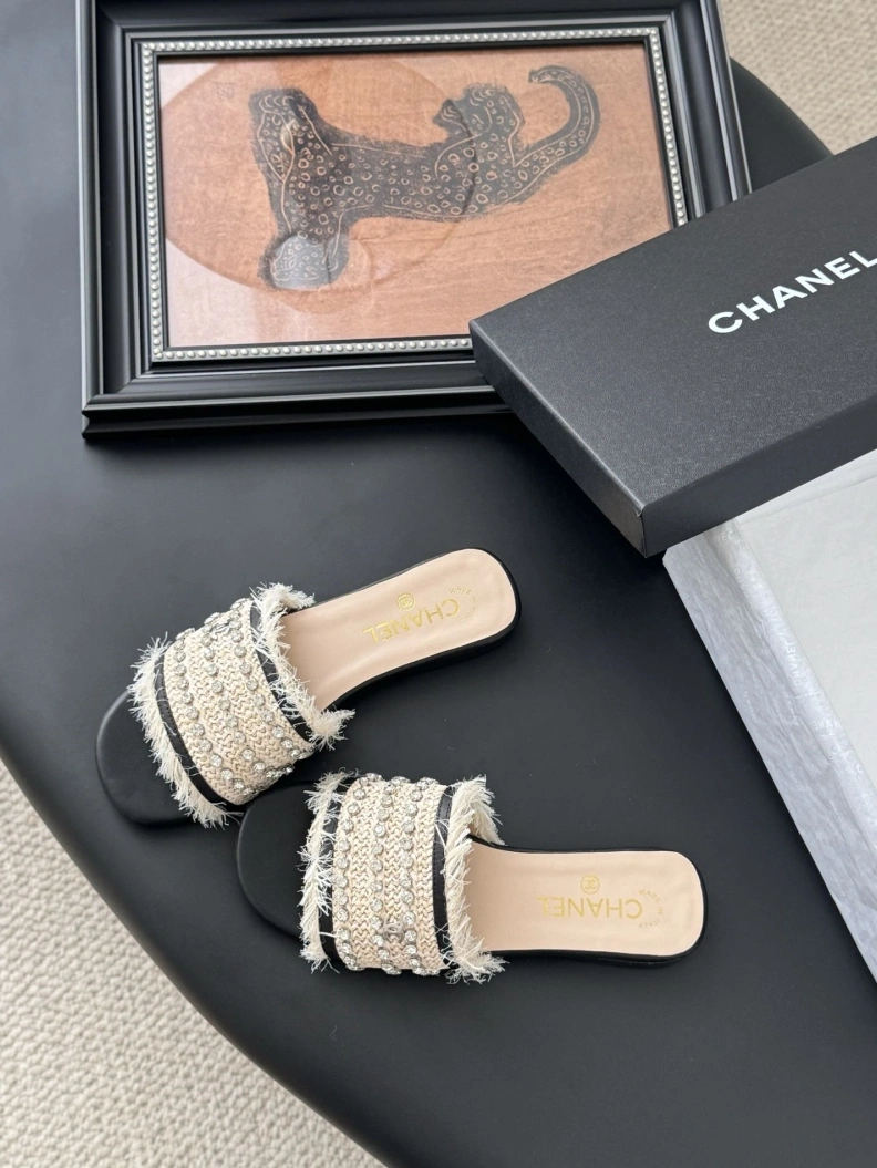 Chxnxl Slippers Trendsetting 121825