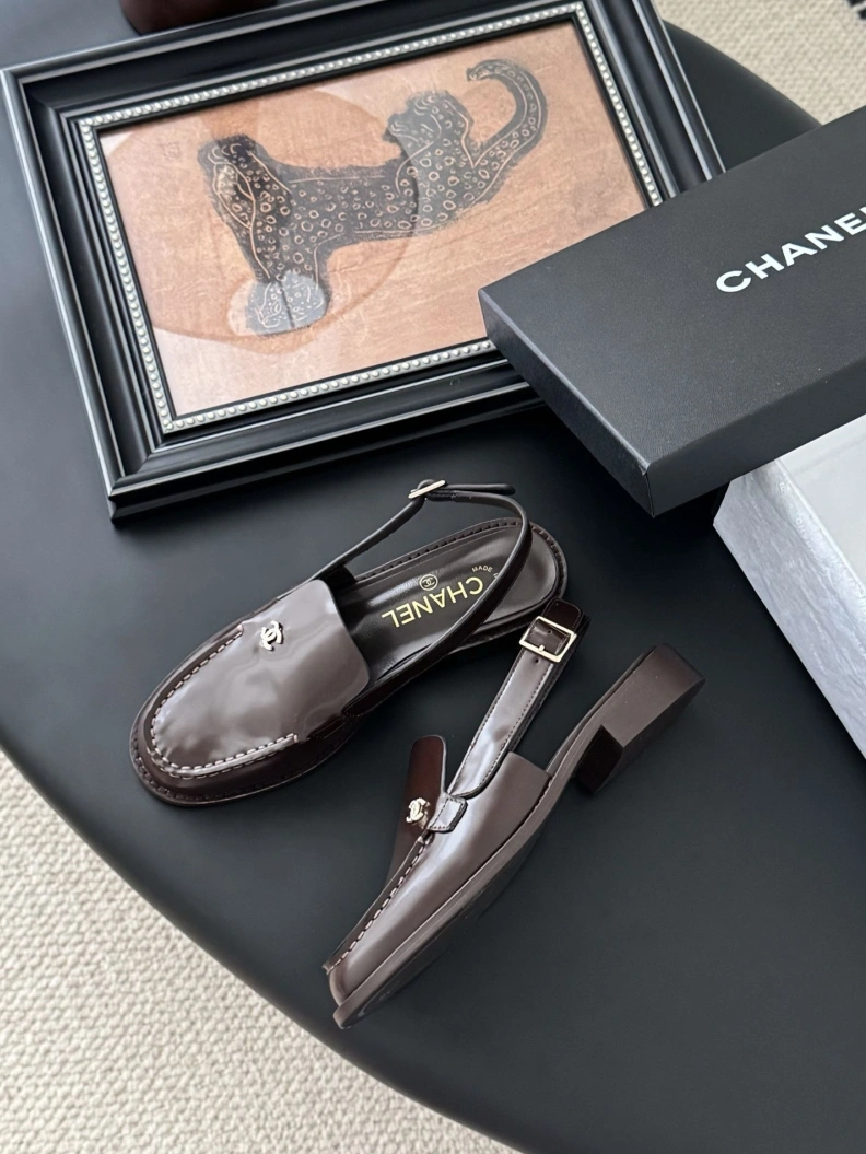 Durable Chxnxl Sandals 121926