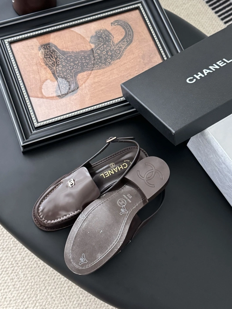 Durable Chxnxl Sandals 121926