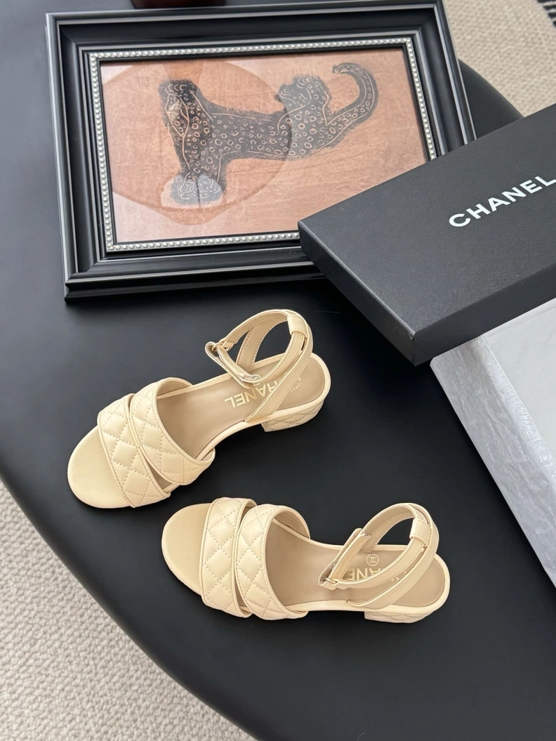 Breathable Chxnxl Sandals 121928