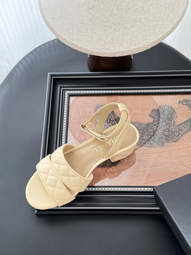 Breathable Chxnxl Sandals 121928