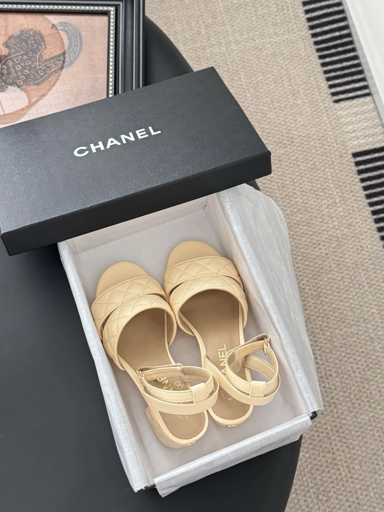 Breathable Chxnxl Sandals 121928