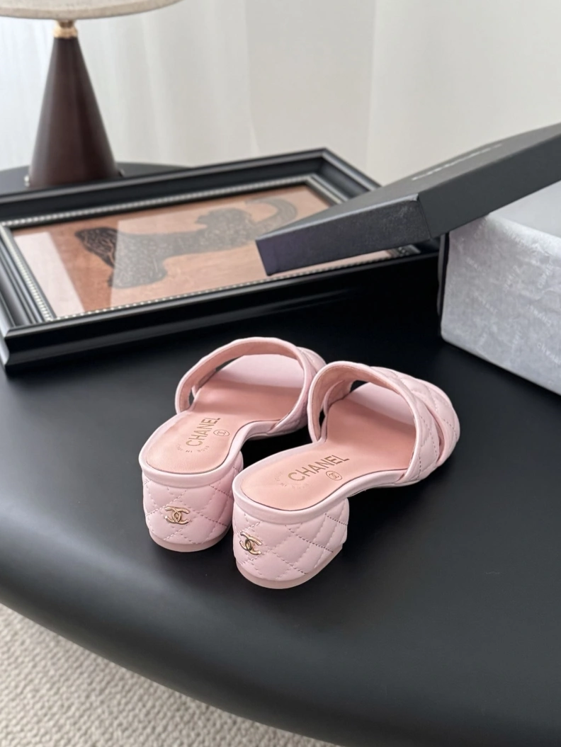 Practical Chxnxl Sandals 121919