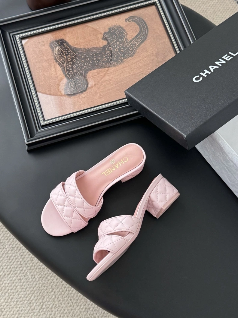 Practical Chxnxl Sandals 121919