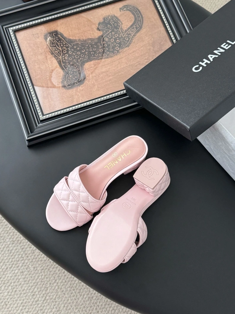 Practical Chxnxl Sandals 121919