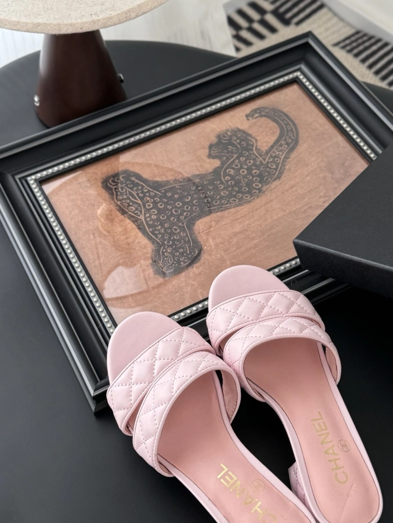 Practical Chxnxl Sandals 121919
