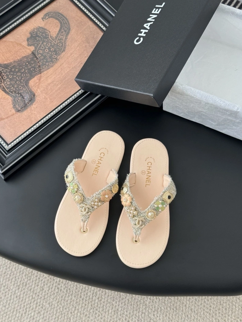 Breathable Chxnxl Sandals 121911