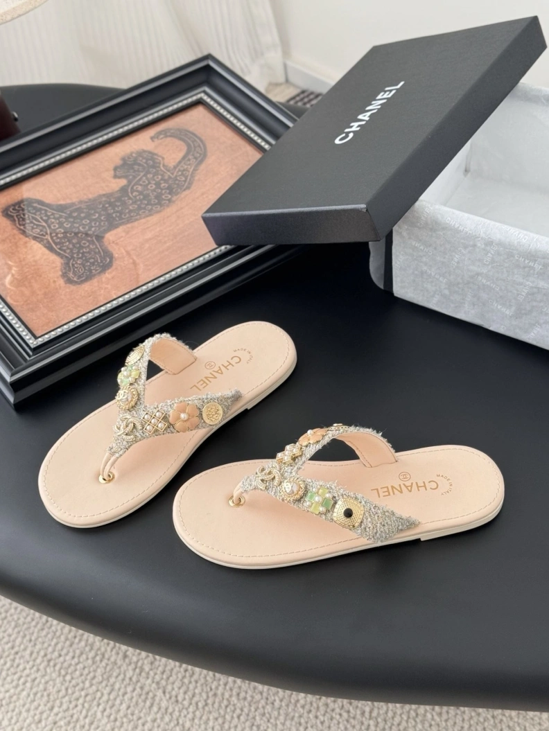 Breathable Chxnxl Sandals 121911