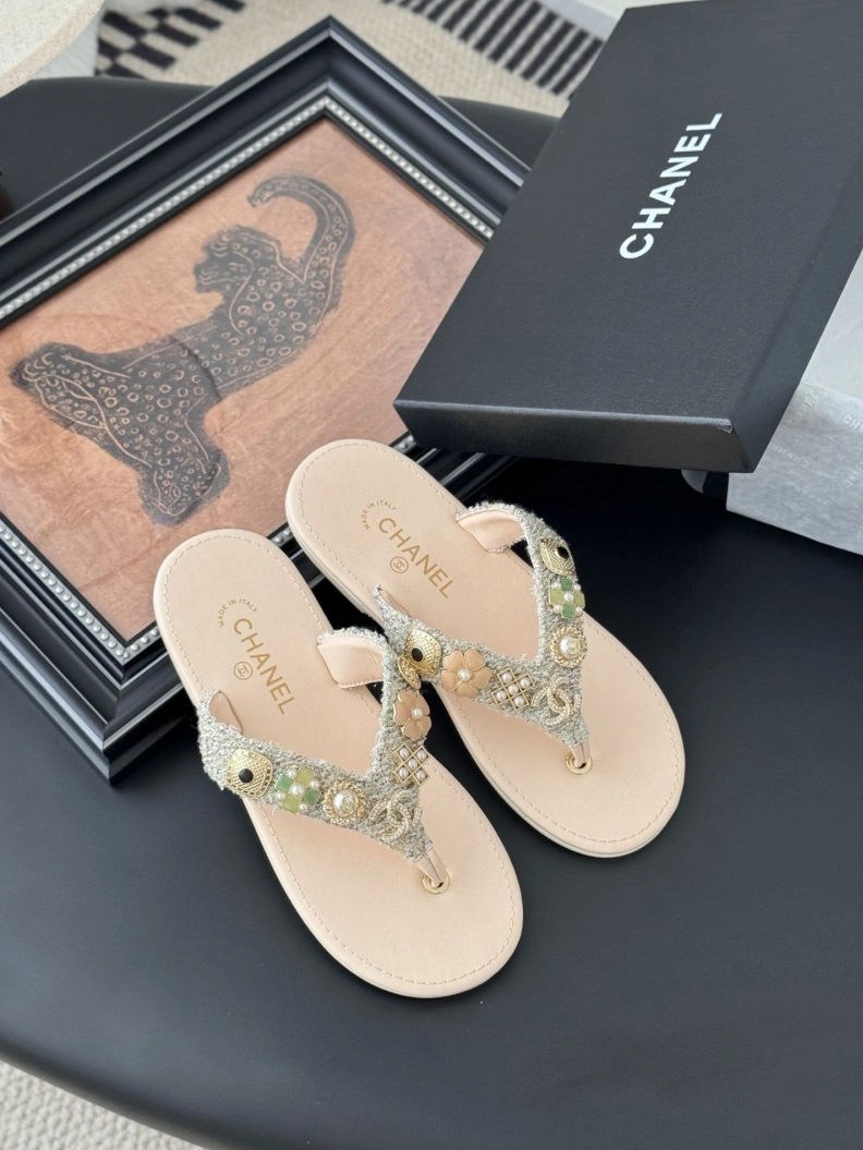 Breathable Chxnxl Sandals 121911