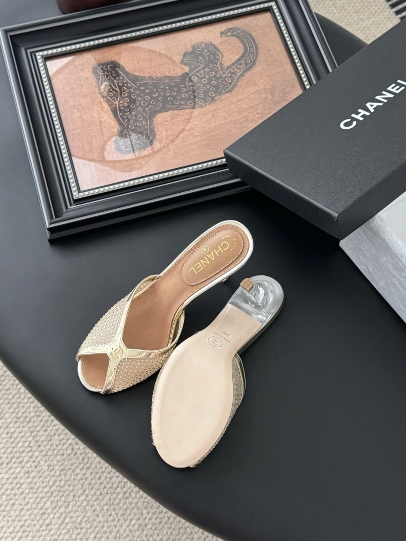 GoAnywhere Chxnxl Sandals 121910