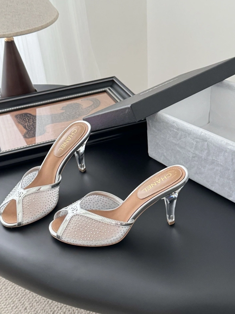 Comfortable Chxnxl Sandals 121908