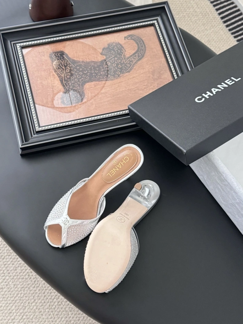 Comfortable Chxnxl Sandals 121908
