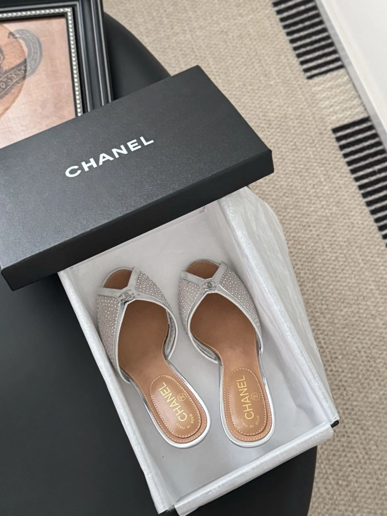 Comfortable Chxnxl Sandals 121908