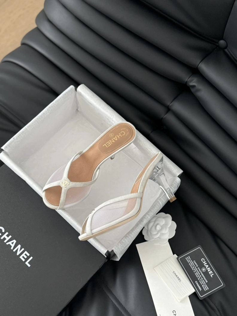 NewStyle Chxnxl Sandals 121944