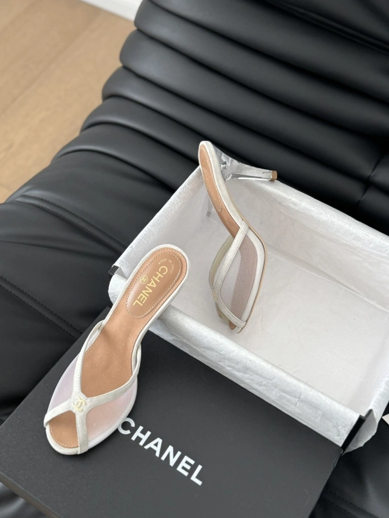 NewStyle Chxnxl Sandals 121944