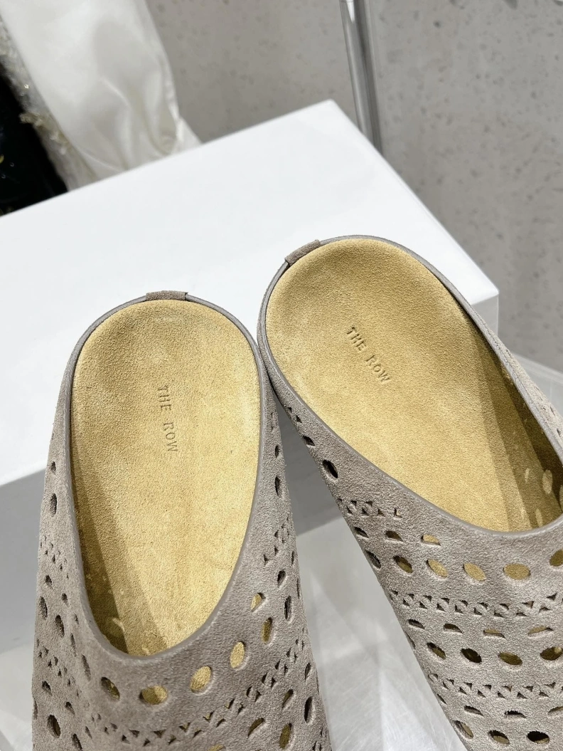Trendy Othxr Slippers 212883