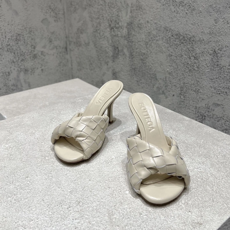 Sleek Bxttxga Vxnxta Slippers 112768