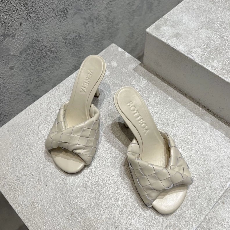 Sleek Bxttxga Vxnxta Slippers 112768