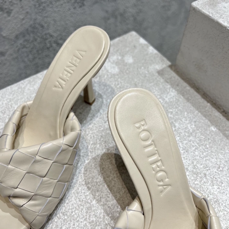 Sleek Bxttxga Vxnxta Slippers 112768