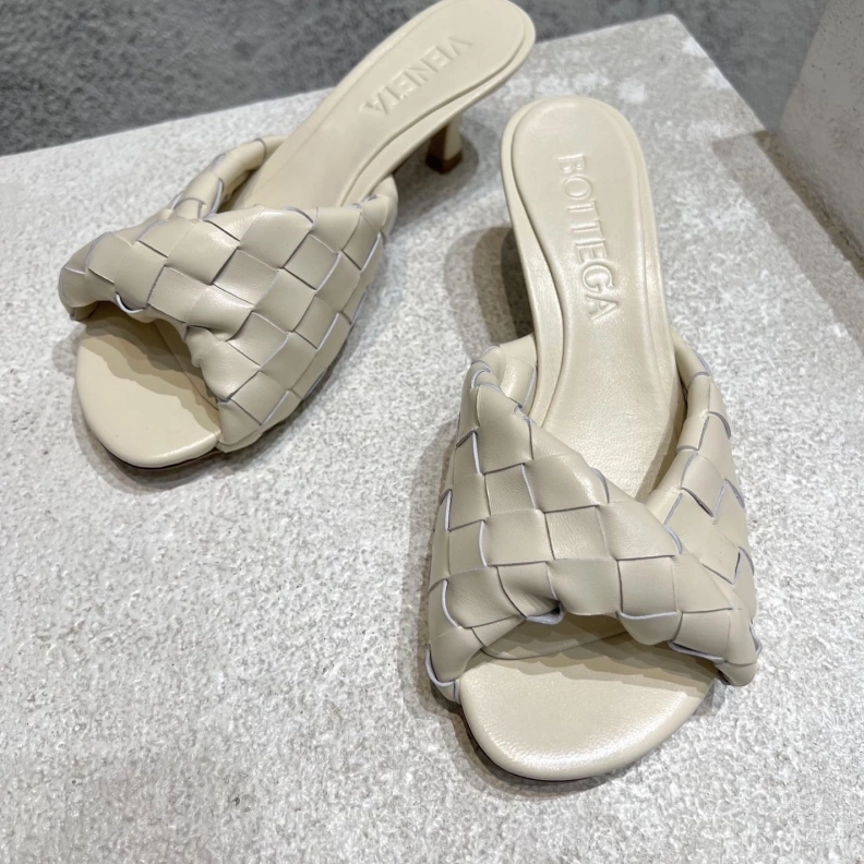 Resilient Bxttxga Vxnxta Slippers 112769