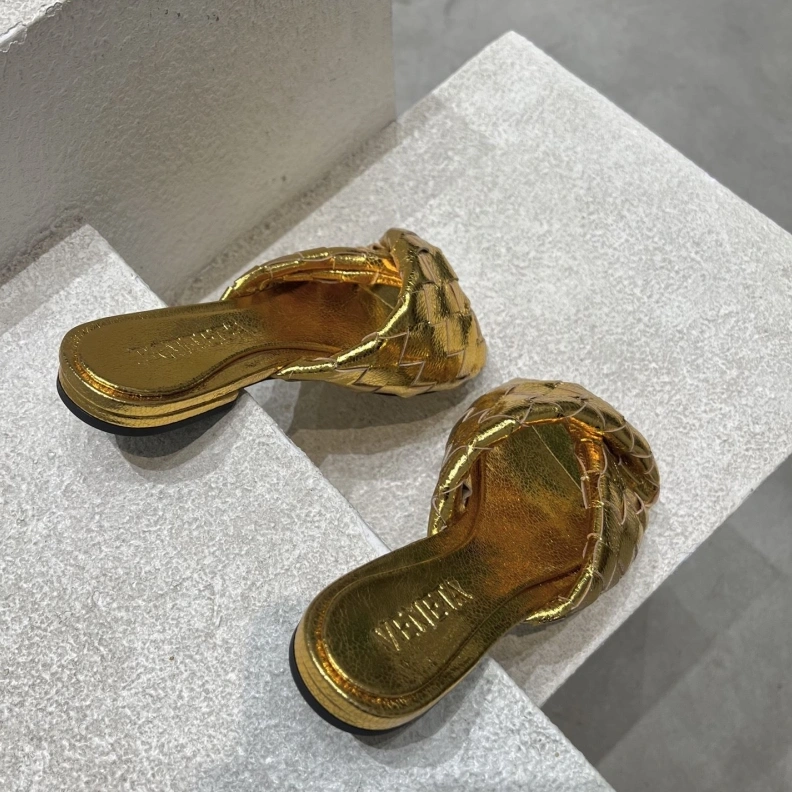 Bxttxga Vxnxta Slippers Sleek 112758