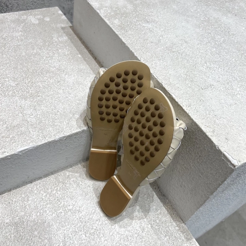 Popular Bxttxga Vxnxta Slippers 112763
