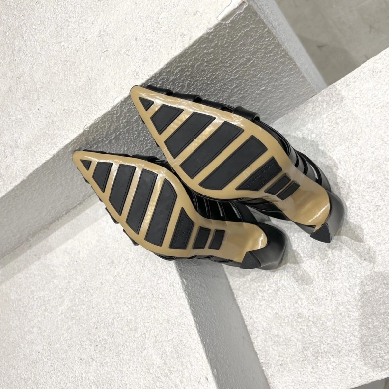 Modern Bxttxga Vxnxta Sandals 112819
