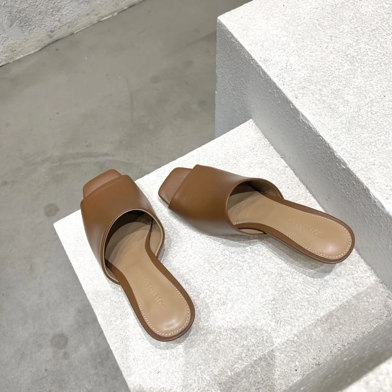 Affordable Bxttxga Vxnxta Sandals 112811