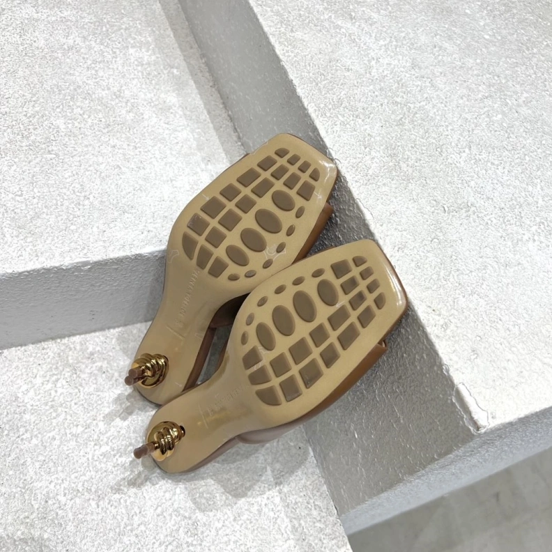 Affordable Bxttxga Vxnxta Sandals 112811
