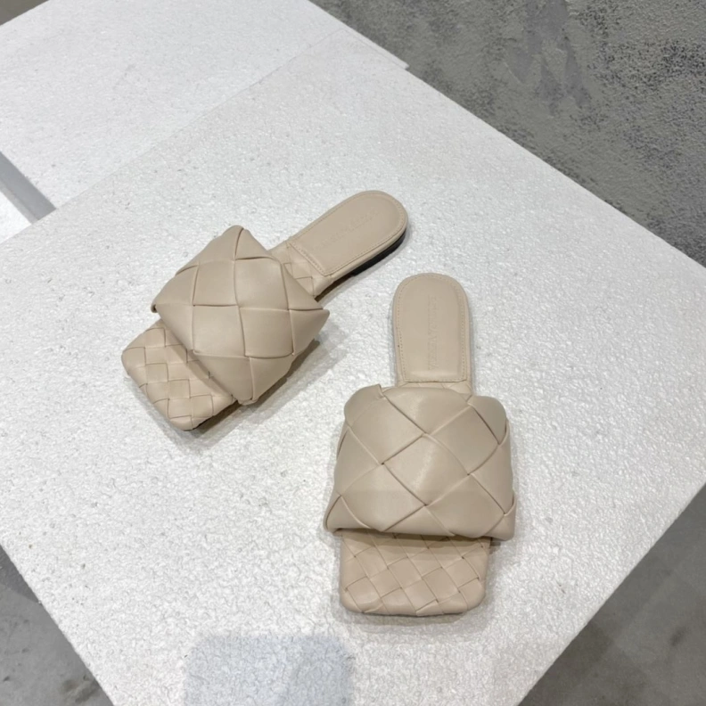 Comfortable Bxttxga Vxnxta Slippers 112747