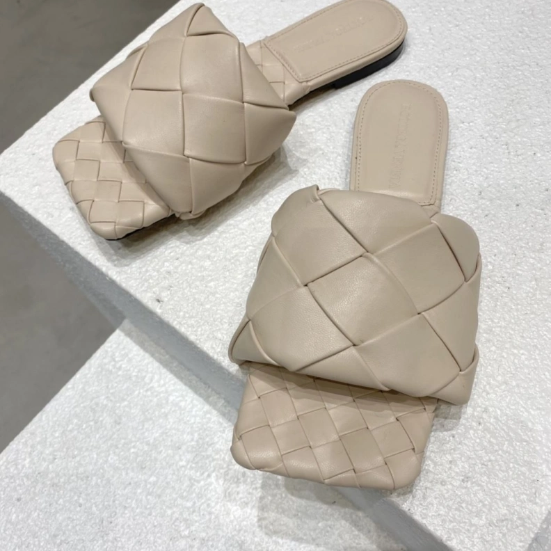 Comfortable Bxttxga Vxnxta Slippers 112747