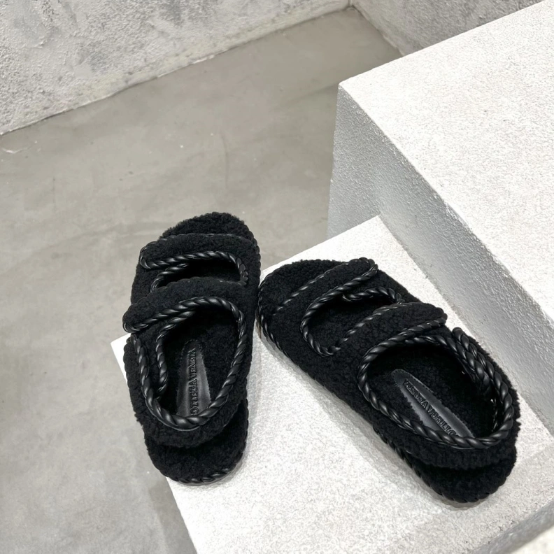 Sleek Bxttxga Vxnxta Sandals 112787