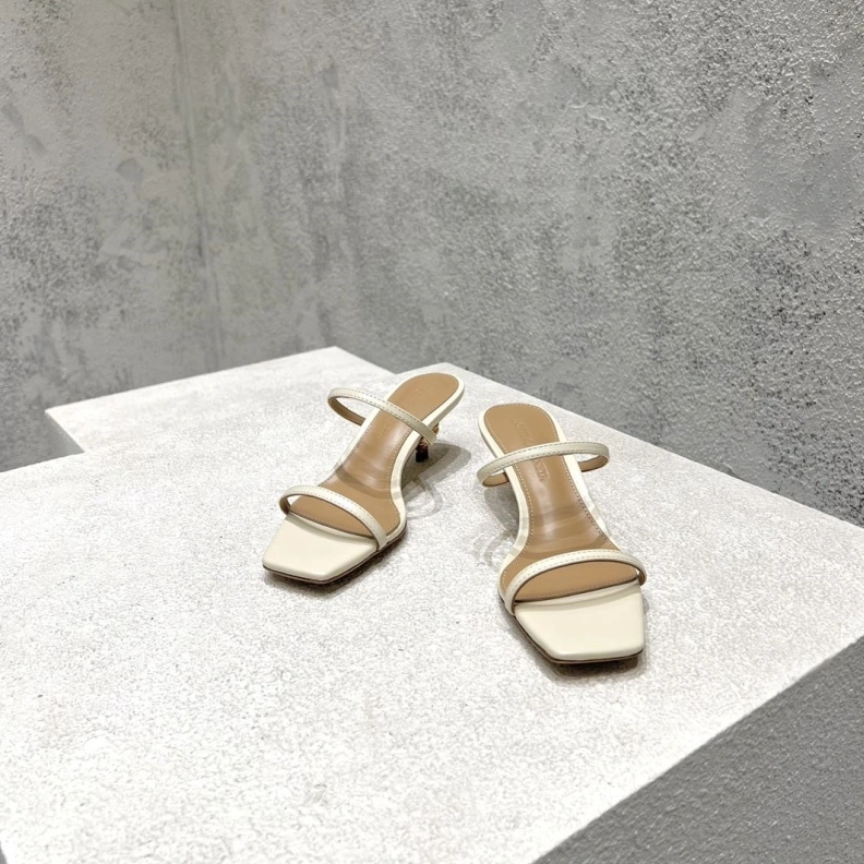 ModernLook Bxttxga Vxnxta Sandals 112786