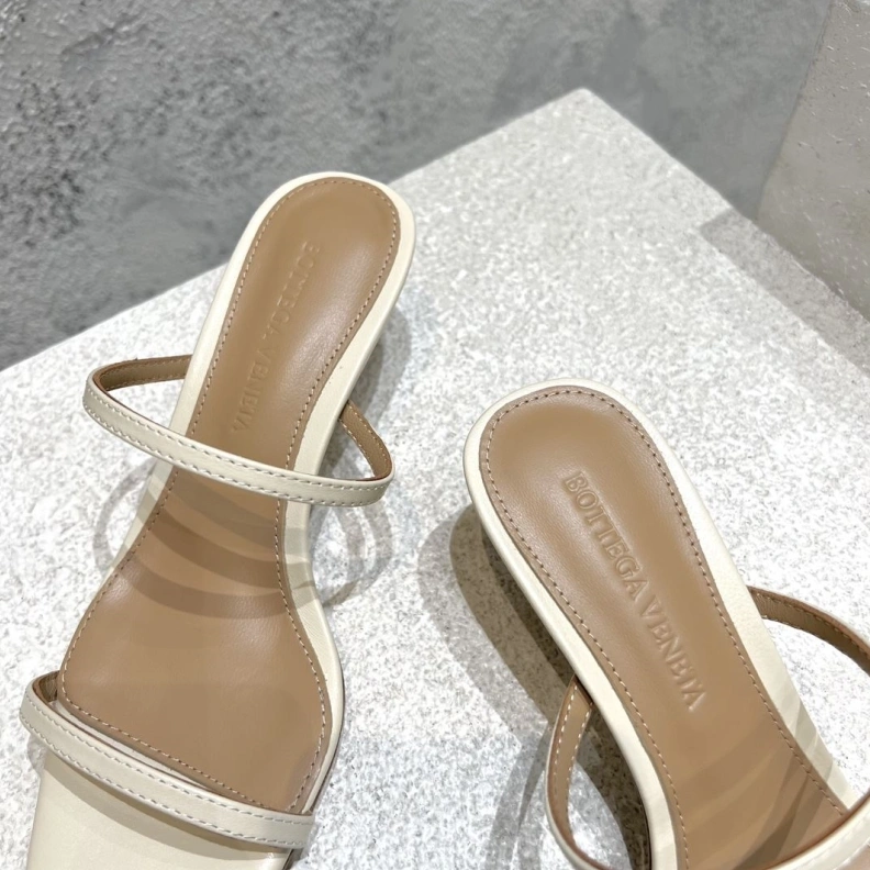 ModernLook Bxttxga Vxnxta Sandals 112786
