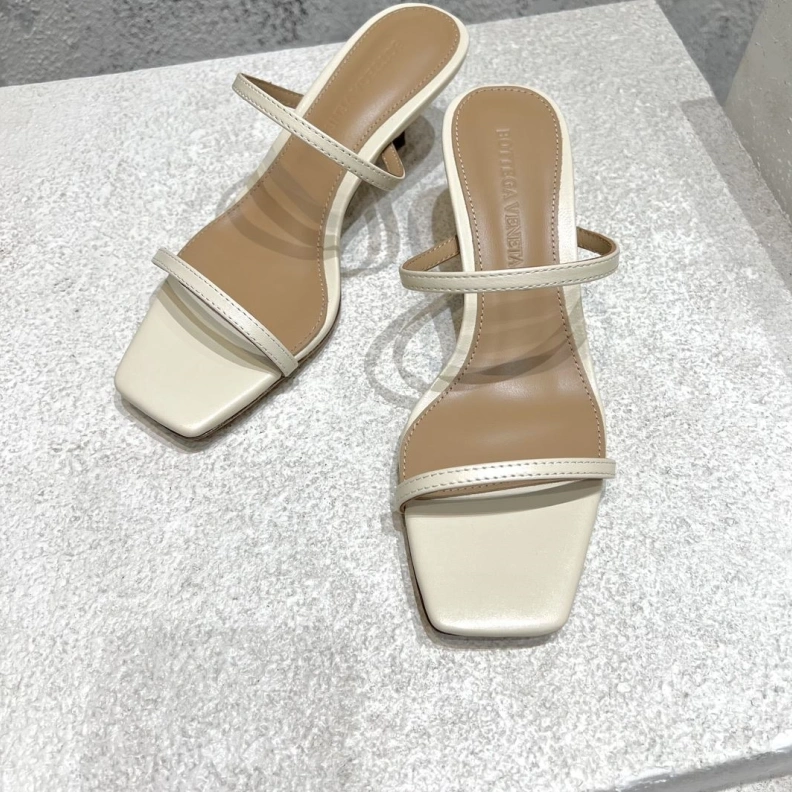 ModernLook Bxttxga Vxnxta Sandals 112786