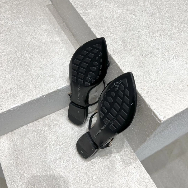 WellDesigned Bxttxga Vxnxta Sandals 112776