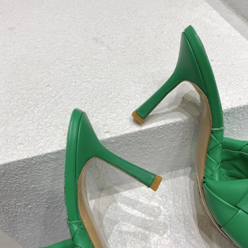 Bxttxga Vxnxta Slippers Bright 112731