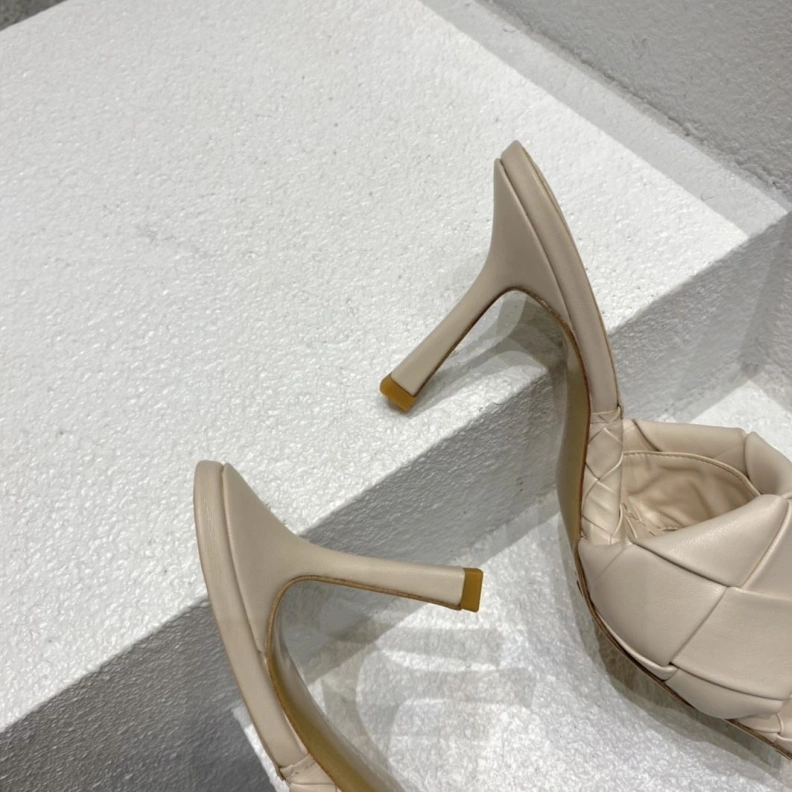 UrbanStyle Bxttxga Vxnxta Slippers 112730
