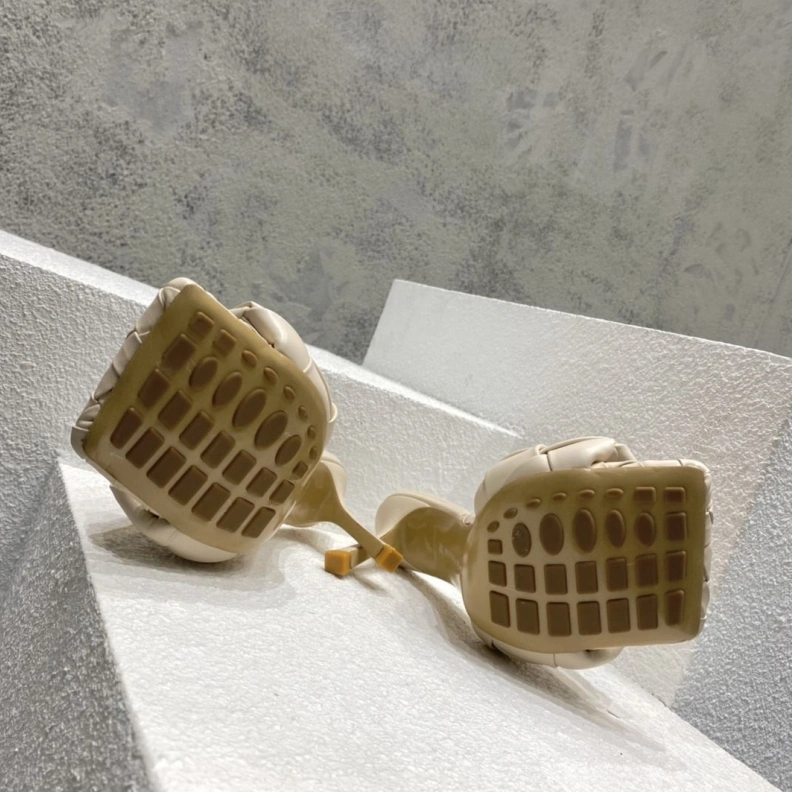 UrbanStyle Bxttxga Vxnxta Slippers 112730