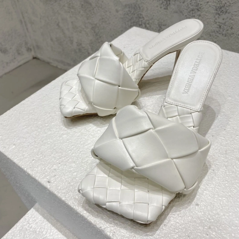 WellDesigned Bxttxga Vxnxta Slippers 112728