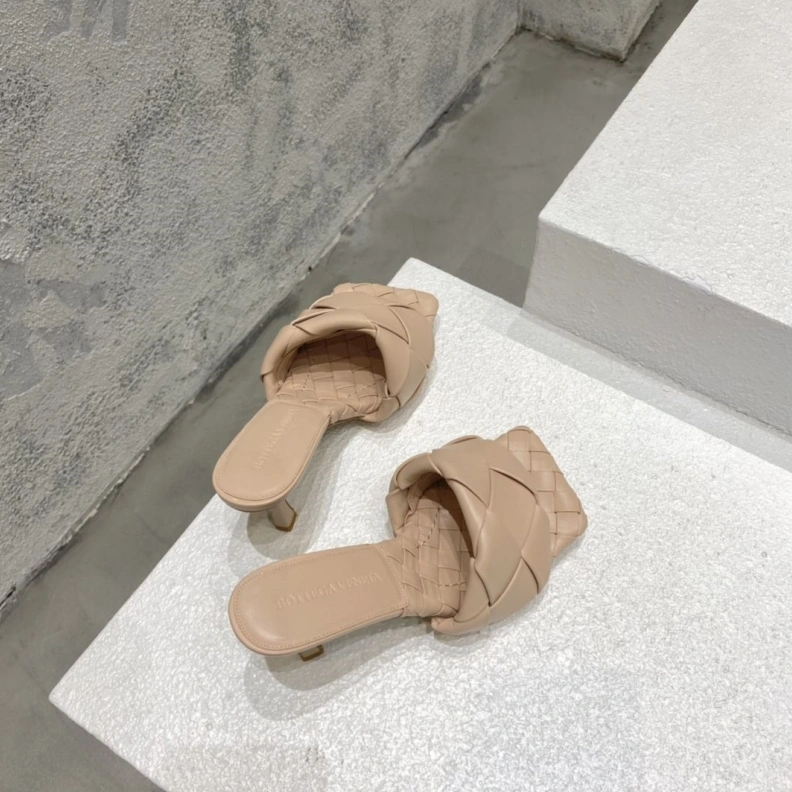 Stylish Bxttxga Vxnxta Slippers 112724