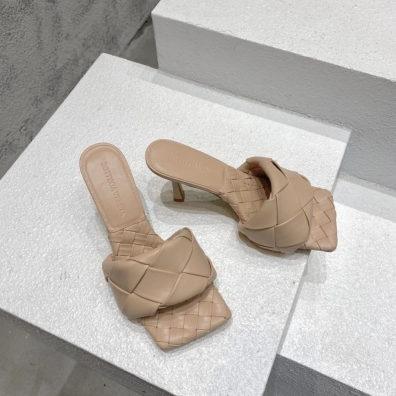 Stylish Bxttxga Vxnxta Slippers 112724