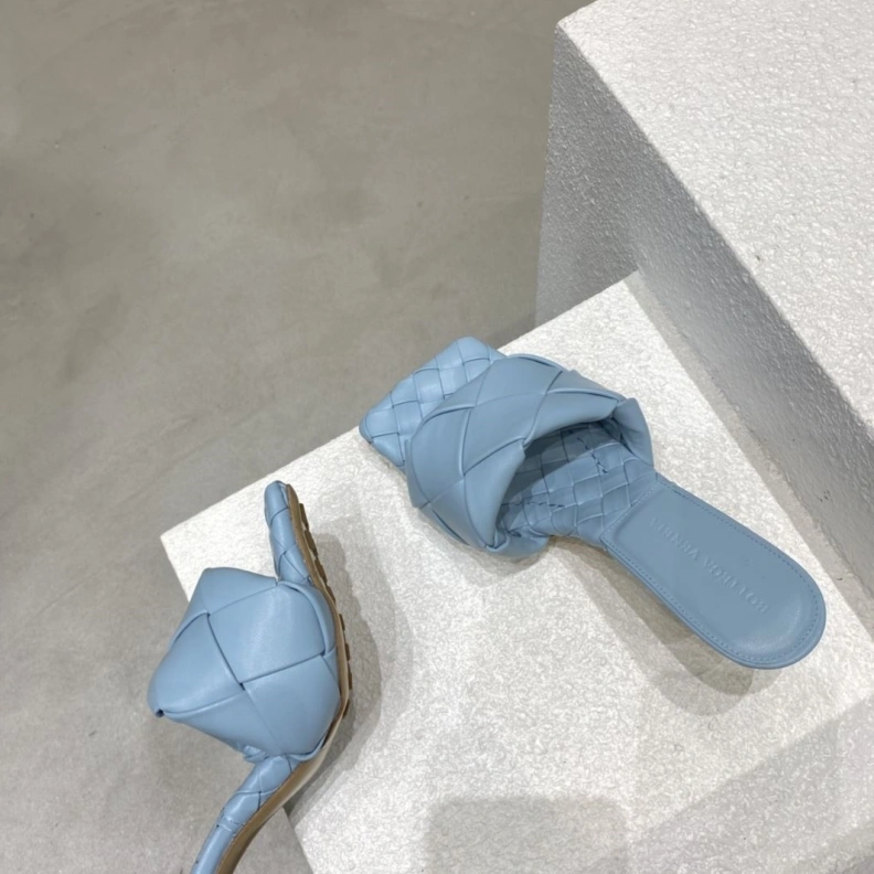 Resilient Bxttxga Vxnxta Slippers 112717