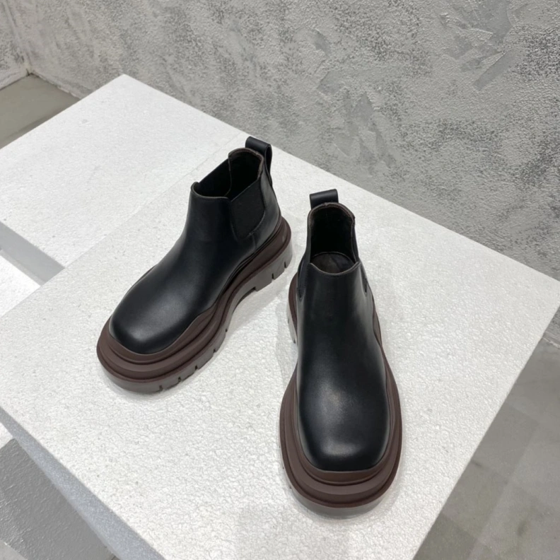Versatile Bxttxga Vxnxta Boots 112896