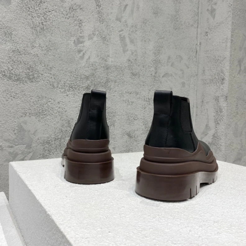 Versatile Bxttxga Vxnxta Boots 112896