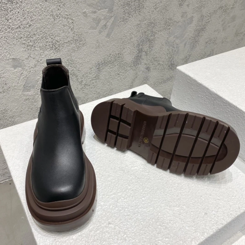 Versatile Bxttxga Vxnxta Boots 112896