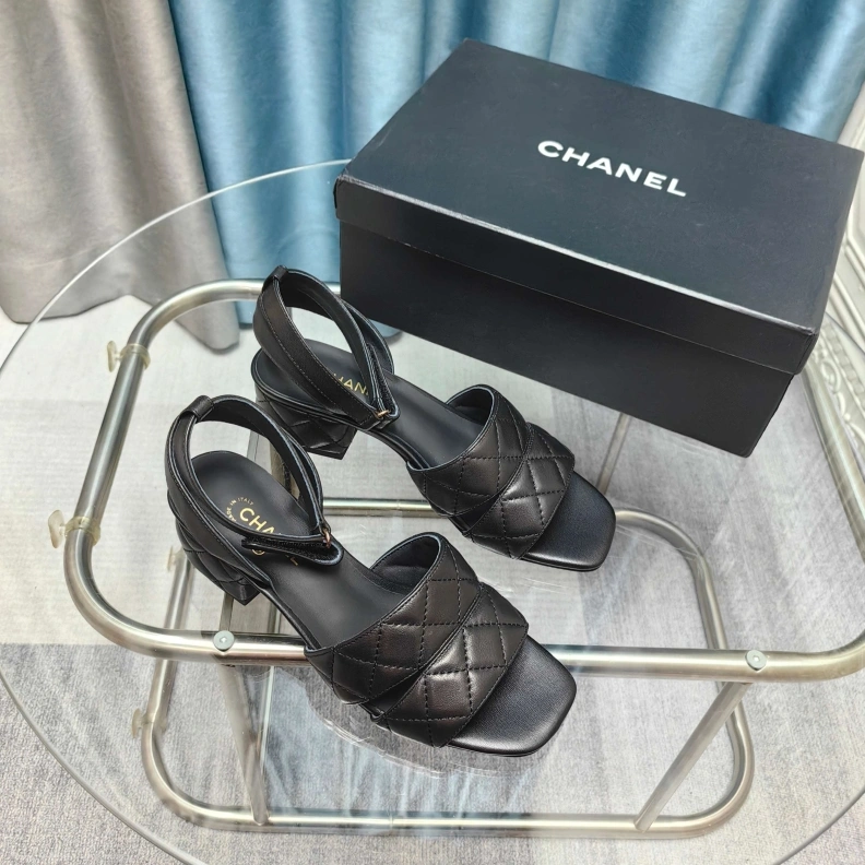 Compact Chxnxl Sandals 121946